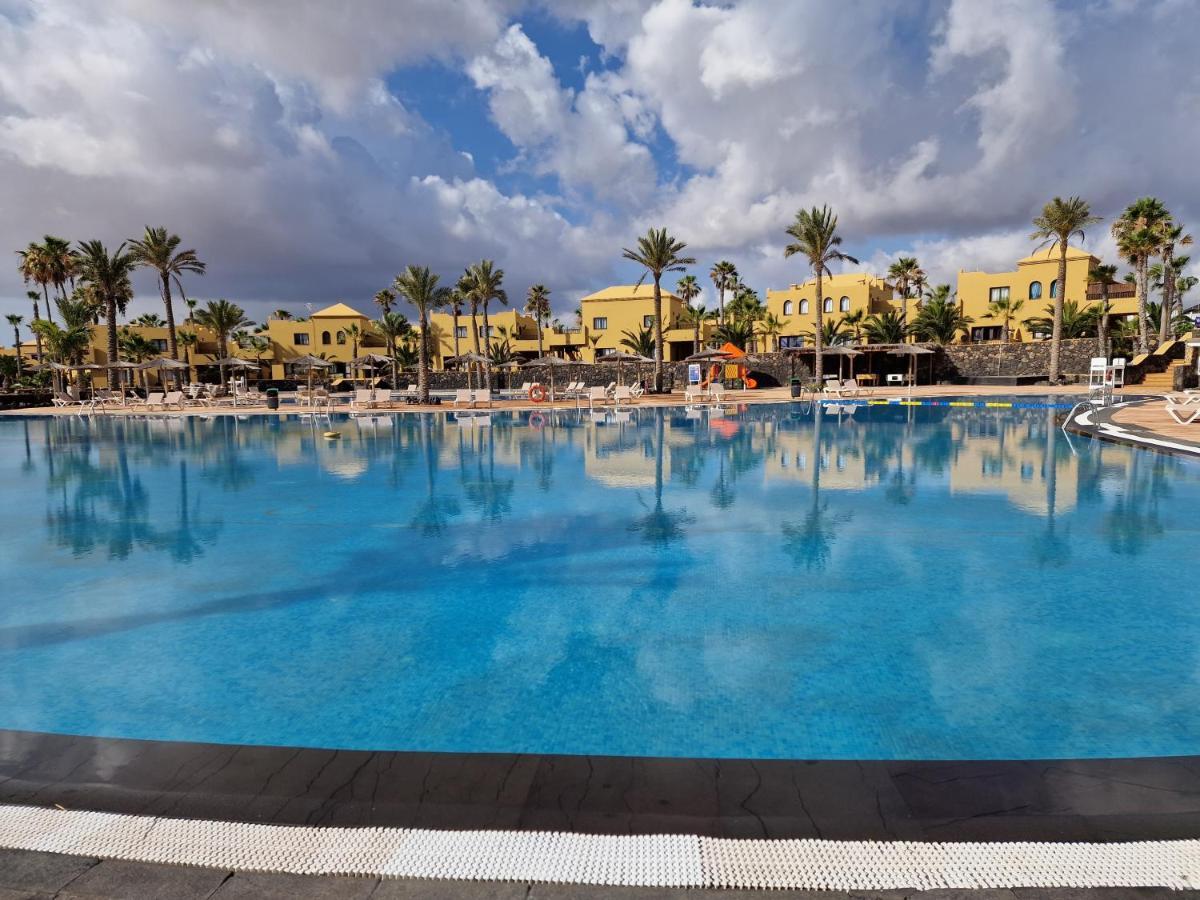 Casa Mari Y Jose Con Grandes Piscinas Y Wifi Gratis Apartment Corralejo Exterior photo