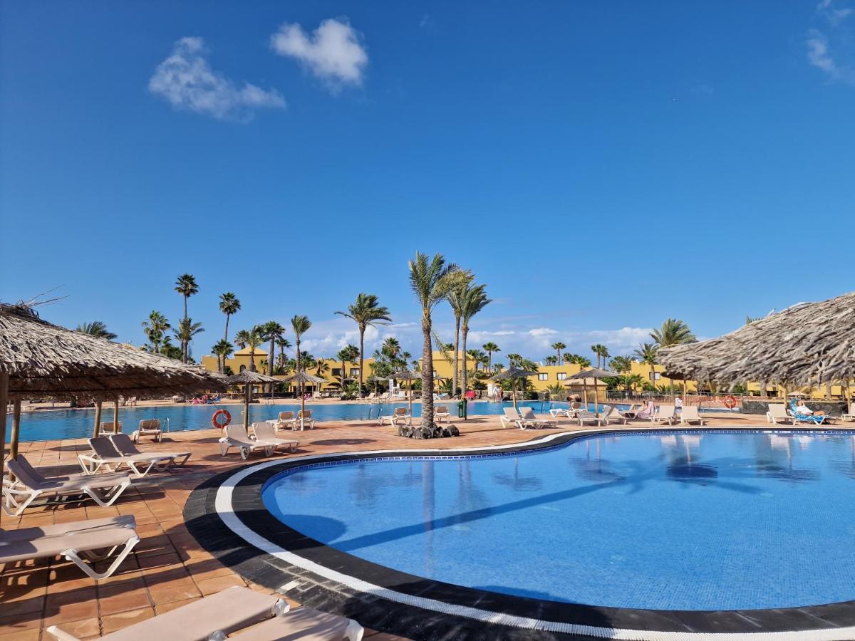 Casa Mari Y Jose Con Grandes Piscinas Y Wifi Gratis Apartment Corralejo Exterior photo